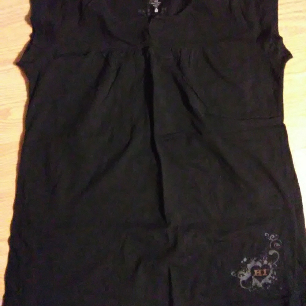 4/$30 👕😁1️⃣Happy First  black top women's size M